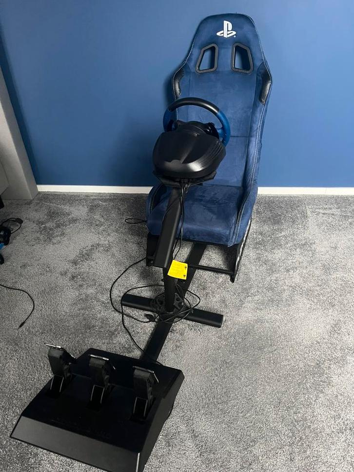 Playseat evolution PlayStation + Thrustmaster T150 PRO, Spelcomputers en Games, Spelcomputers | Sony PlayStation Consoles | Accessoires