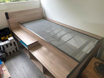Elektrisch bed 90x200 beschikbaar voor biedingen