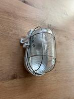 Nieuwe witte buitenlamp met bescherming, Ophalen of Verzenden, Zo goed als nieuw