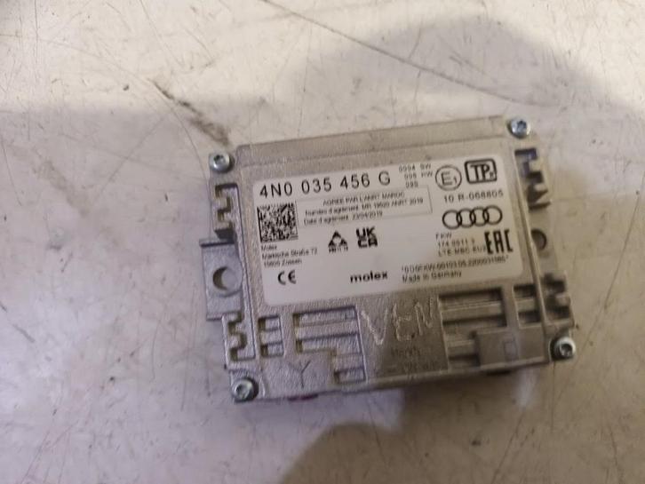 Antenne versterker Skoda Superb, Auto diversen, Autoradio's, Ophalen of Verzenden