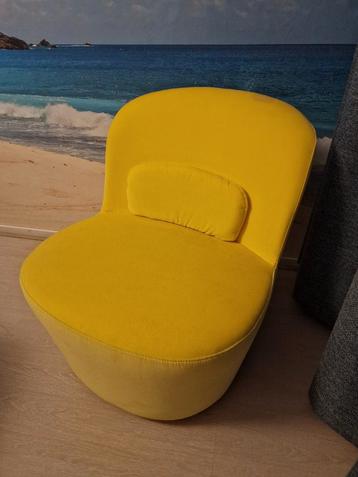 Geel Draaistoeltje - Leuk en Comfortabel! beschikbaar voor biedingen
