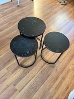 3 tafeltjes natuursteen zwart, Huis en Inrichting, Tafels | Bijzettafels, Overige materialen, Minder dan 55 cm, Gebruikt, Rond