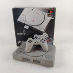 Playstation 1 SCPH-1002 + Controller in doos || Nu € 179.99, Spelcomputers en Games, Spelcomputers | Sony PlayStation 1, Gebruikt