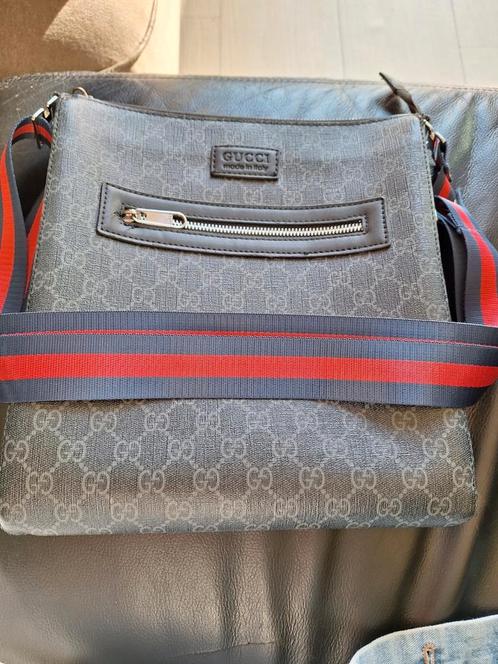 Originele gucci tas zgan, Sieraden, Tassen en Uiterlijk, Tassen | Schoudertassen, Zo goed als nieuw, Zwart, Leer, Ophalen of Verzenden
