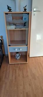 Leuk kastje met glazen deur en lade, Minder dan 50 cm, Gebruikt, Glas, 100 tot 150 cm