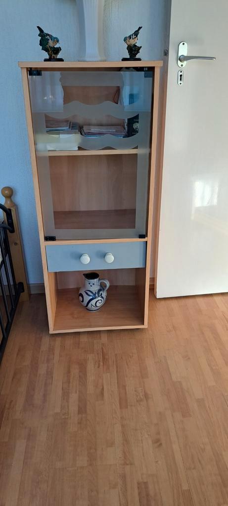Leuk kastje met glazen deur en lade, Huis en Inrichting, Kasten | Vitrinekasten, Gebruikt, 100 tot 150 cm, Minder dan 50 cm, 25 tot 50 cm