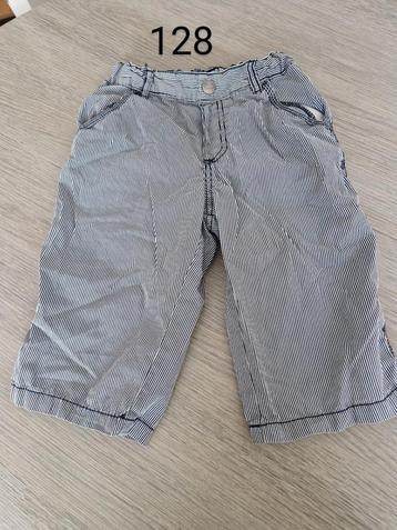 Korte broek maat 128 gestreept dopodopo  beschikbaar voor biedingen