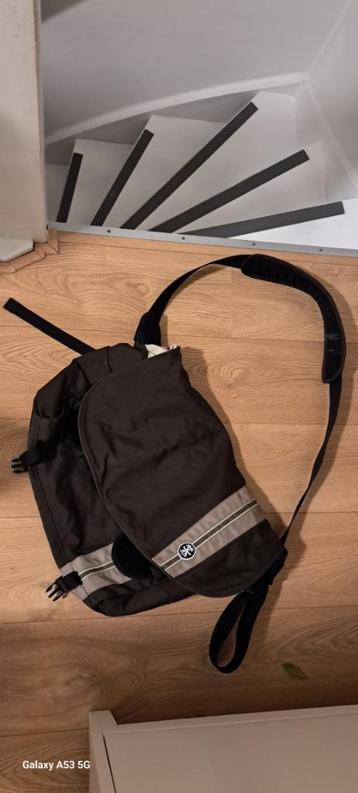 Crumpler schoudertas bruin XL beschikbaar voor biedingen