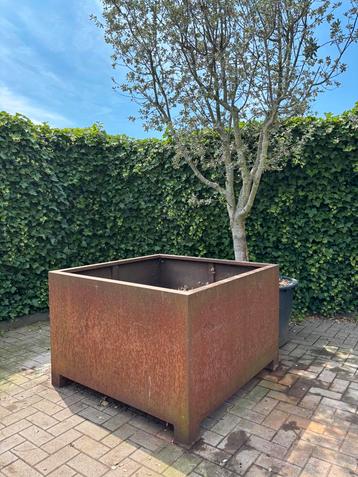 Cortenstalen plantenbak op poten 120x120x80 cm beschikbaar voor biedingen