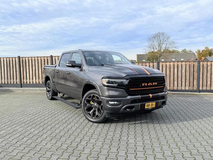 DODGE Ram 1500 5.7 V8 4x4 CC LIMITED NIGHT ED. PANO HEAD-UP, Auto's, Dodge, Bedrijf, Lease, RAM 1500, ABS, Achteruitrijcamera