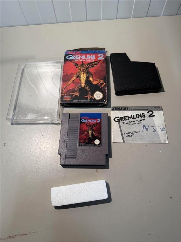 Nintendo nes - Gremlins 2 met doos en boekje, Spelcomputers en Games, Games | Nintendo NES, Zo goed als nieuw, Avontuur en Actie