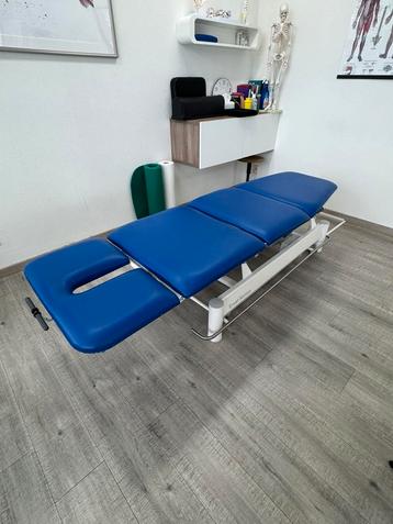Enraf-Nonius Behandelbank (4-delig, blauw, elektrisch) beschikbaar voor biedingen