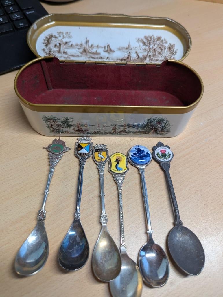 Theelepeltjes met theelepeldoosje, Verzamelen, Porselein, Kristal en Bestek, Gebruikt, Bestek, Metaal, Ophalen of Verzenden