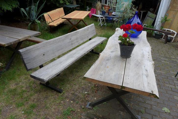 prachtige vergrijsde boomstam tuinbank 242 cm, Tuin en Terras, Tuinbanken, Zo goed als nieuw, Hout, Ophalen