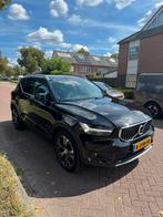 Volvo XC40 T5 Twin Engine 262pk Geartronic 2020 Zwart, 1800 kg, 179 pk, Zwart, 75 €/maand