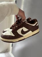 Nike Dunkin Low | Dames | Bruin + Roze | Maat 38 1/2, Bruin, Nike, Ophalen of Verzenden, Sneakers of Gympen