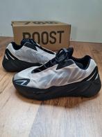 Yeezy Boost 700 MNVN bone FY3729 Adidas maat 37 1/3 nieuw, Kleding | Heren, Schoenen, Nieuw, Adidas Yeezy, Ophalen of Verzenden