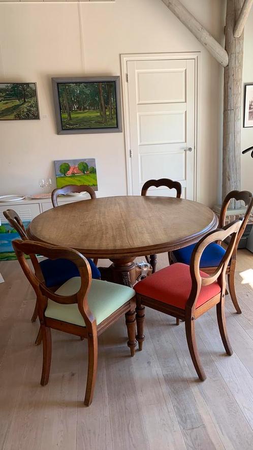 Prachtige antieke tafel met 6 bijpassende antieke stoelen, Antiek en Kunst, Antiek | Meubels | Stoelen en Banken, Ophalen