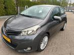 Toyota Yaris 1.3 VVT-i 5-DRS Dynamic ECC BLUETOOTH CRUISE CA, Voorwielaandrijving, Euro 5, Stof, Gebruikt