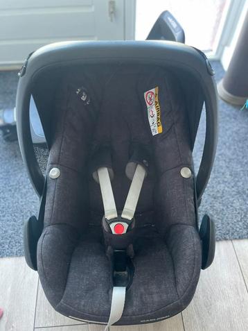Maxi cosi pebble pro i Size met isofix beschikbaar voor biedingen