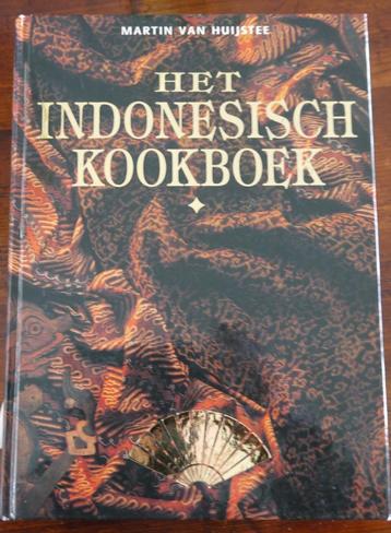 Het Indonesisch kookboek Martin van Huijstee uitg M&P Weert  beschikbaar voor biedingen