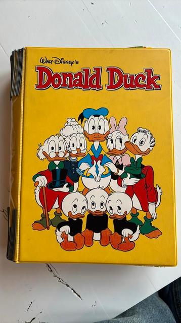 DONALD DUCK VERZAMELING  beschikbaar voor biedingen