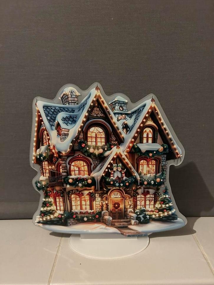 Winterdecoratie – klassiek huis met kerststijl, Diversen, Kerst, Nieuw, Ophalen of Verzenden