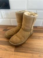 Uggs Beige Maat 38, Ophalen of Verzenden, Gedragen, Beige, Lage of Enkellaarzen