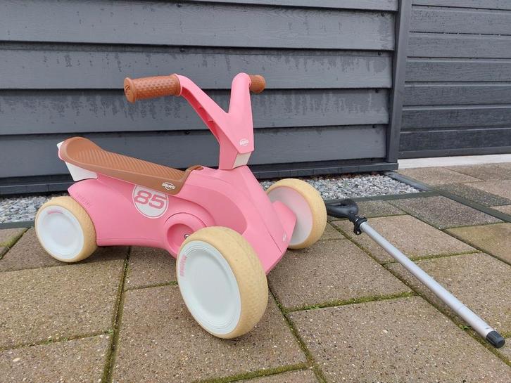 Berg go2 retro. Met duwstang., Kinderen en Baby's, Speelgoed | Buiten | Voertuigen en Loopfietsen, Zo goed als nieuw, Loopfiets