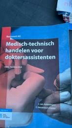 Medisch-technisch handelen voor doktersassistenten, Ophalen of Verzenden, Zo goed als nieuw, F. Hersevoort-Zomer; J. van Amerongen