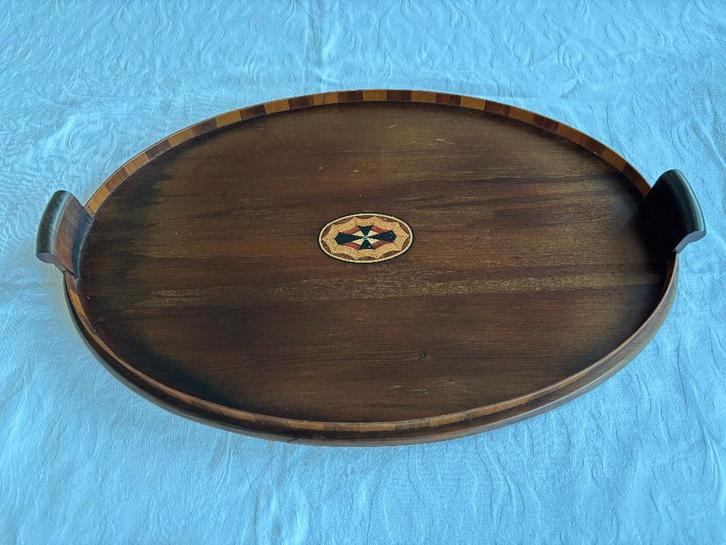 Antiek houten dienblad met inlegwerk en opstaande rand., Antiek en Kunst, Antiek | Woonaccessoires, Ophalen of Verzenden