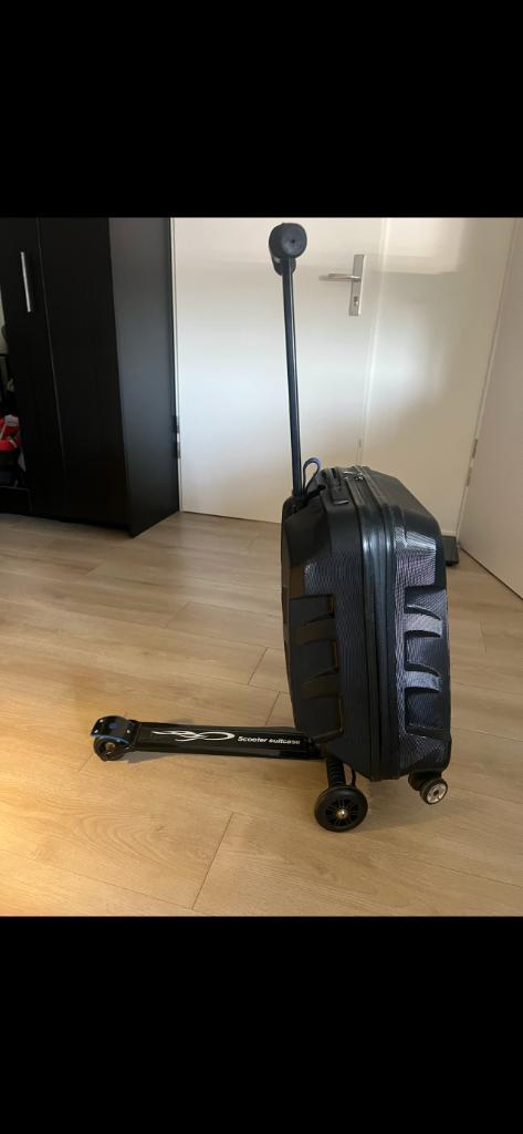 koffer, Sieraden, Tassen en Uiterlijk, Koffers, Gebruikt, Hard kunststof, 50 tot 60 cm, 35 tot 45 cm, Slot, Uitschuifbare handgreep