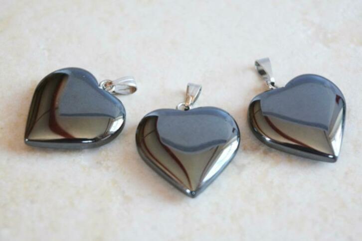 Hematiet hartje hanger, Sieraden, Tassen en Uiterlijk, Edelstenen, Nieuw, Ophalen of Verzenden