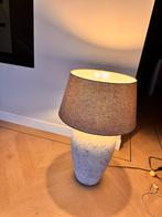 Robuuste Tafellamp met Stijl, Huis en Inrichting, Lampen | Tafellampen, Ophalen, Zo goed als nieuw, Stof, 50 tot 75 cm