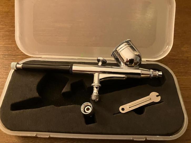 Air brush, Hobby en Vrije tijd, Modelbouw | Auto's en Voertuigen, Zo goed als nieuw, Overige typen, Groter dan 1:32, Overige merken