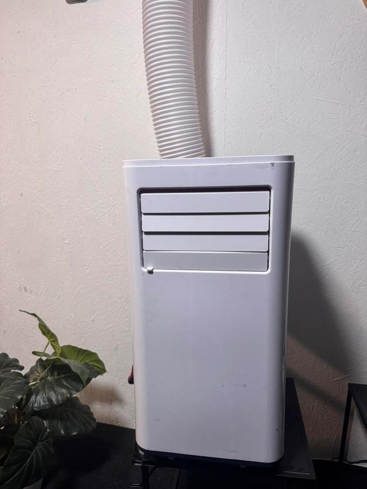 Portable airco met afstandsbediening., Witgoed en Apparatuur, Airco's, Zo goed als nieuw, Mobiele airco, Minder dan 60 m³, 3 snelheden of meer