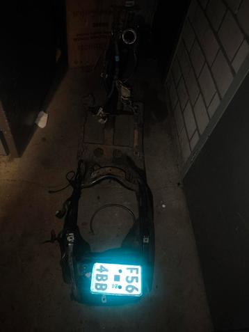 Piaggio zip type 1 2 3 fr fastrider Puch frame 100% recht  beschikbaar voor biedingen