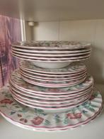Churchill Chartwell Briar Rose Servies, Ophalen of Verzenden, Zo goed als nieuw, Bord(en), Overige stijlen