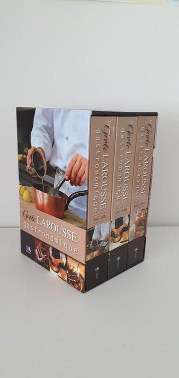 De grote Larousse gastronomique  kookencyclopedie beschikbaar voor biedingen