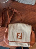 Vintage FENDI schoudertas, Overige merken, Gebruikt, Beige, Ophalen of Verzenden
