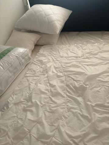 Nieuwe Boxspring beschikbaar voor biedingen