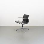 1 Vitra Eames Ea 108 Zwart Leer Aluminium, Huis en Inrichting, Stoelen, Zo goed als nieuw, Metaal
