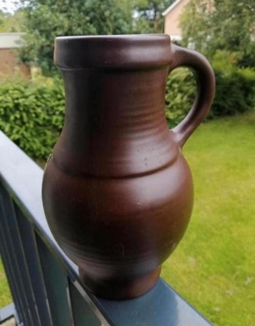 Modica Keramiek Gouda vintage bruin kannetje/vaasje, 18 cm, Antiek en Kunst, Antiek | Keramiek en Aardewerk, Ophalen of Verzenden