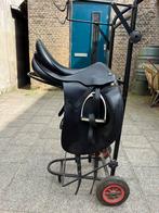 In top staat Prestige Roma dressuurzadel 17 inch, Dieren en Toebehoren, Paarden en Pony's | Zadels, Ophalen of Verzenden, Gebruikt