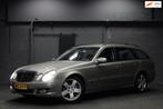 Mercedes-Benz E 350 E-Klasse V6 |Youngtimer|Led|Navi|Bluetoo, Auto's, Mercedes-Benz, Gebruikt, Zwart, Stoelverwarming, 1710 kg