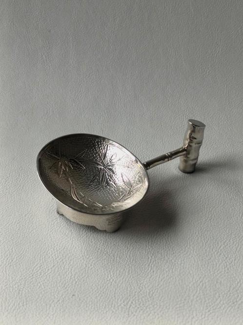 Chinees export zilveren pijpcomfoortje, Antiek en Kunst, Antiek | Goud en Zilver, Zilver, Ophalen of Verzenden