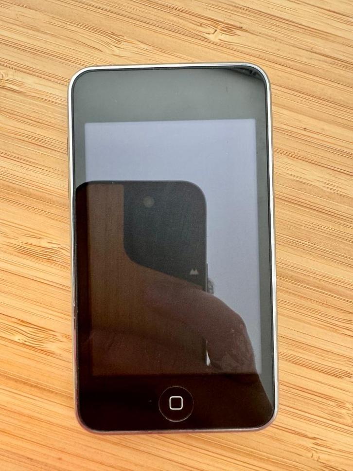 iPod Touch 2 (A1288) 16GB, compleet, Audio, Tv en Foto, Mp3-spelers | Apple iPod, Zo goed als nieuw, Touch, 10 tot 20 GB, Zwart