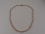 Rozenkwats collier met gouden slot en bolletjes          D24, Gebruikt, ., Ophalen of Verzenden, .