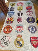 Twee grote banners / vlaggen / spandoeken met clublogo’s, Ophalen of Verzenden, Gebruikt, Buitenlandse clubs, Overige typen