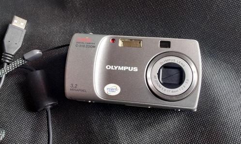 Olympus C-310 zoom Camera met xD Picture card of zonder, Verzamelen, Fotografica en Filmapparatuur, Fototoestel, Ophalen of Verzenden